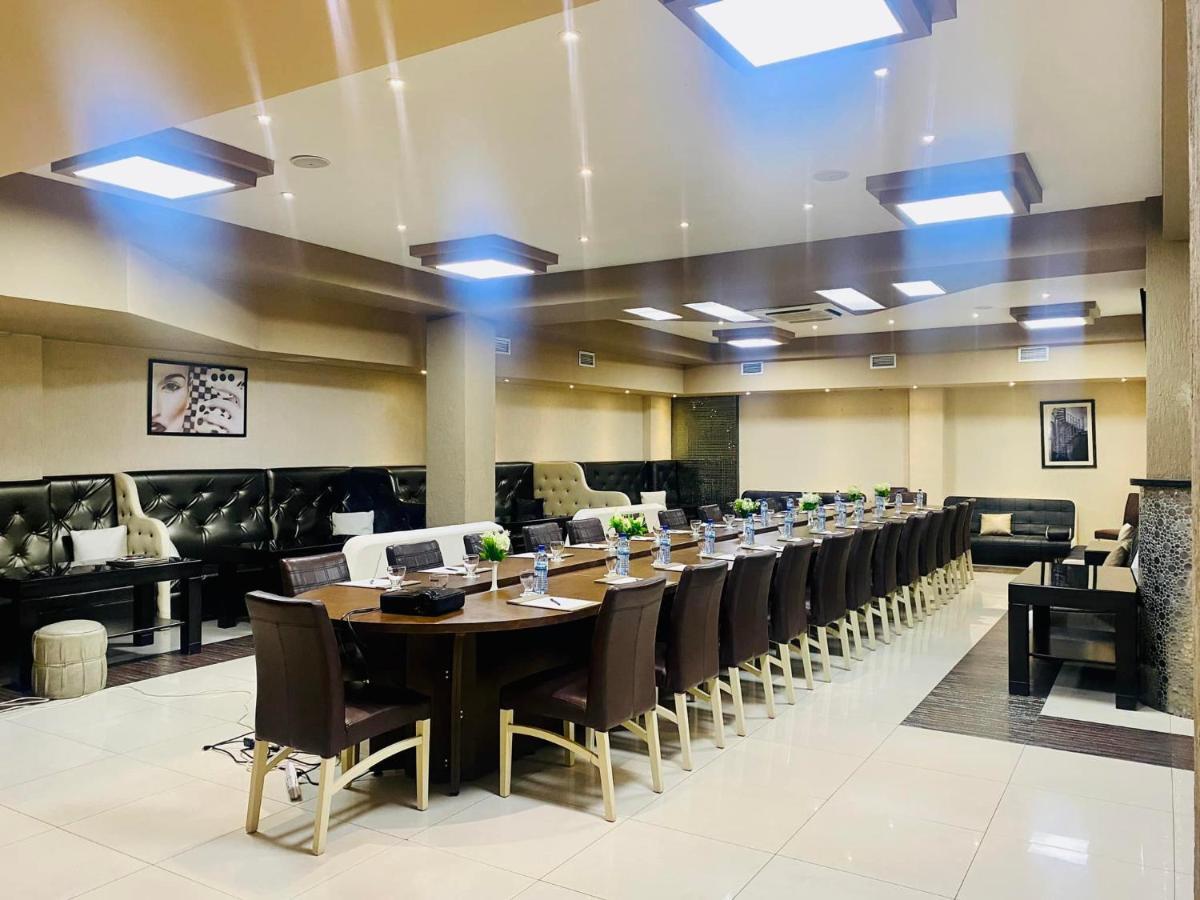 Hotel Orion Tiflis Dış mekan fotoğraf