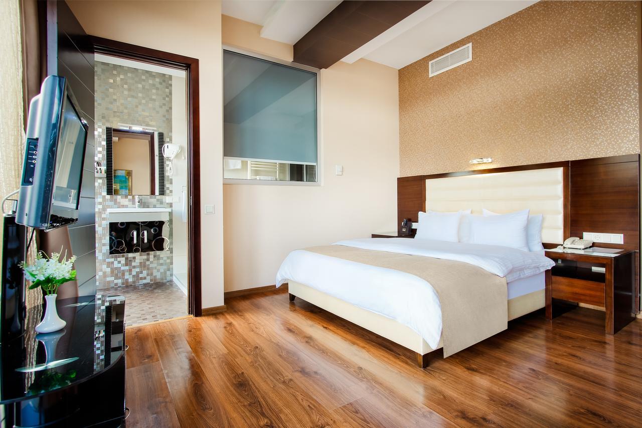Hotel Orion Tiflis Dış mekan fotoğraf